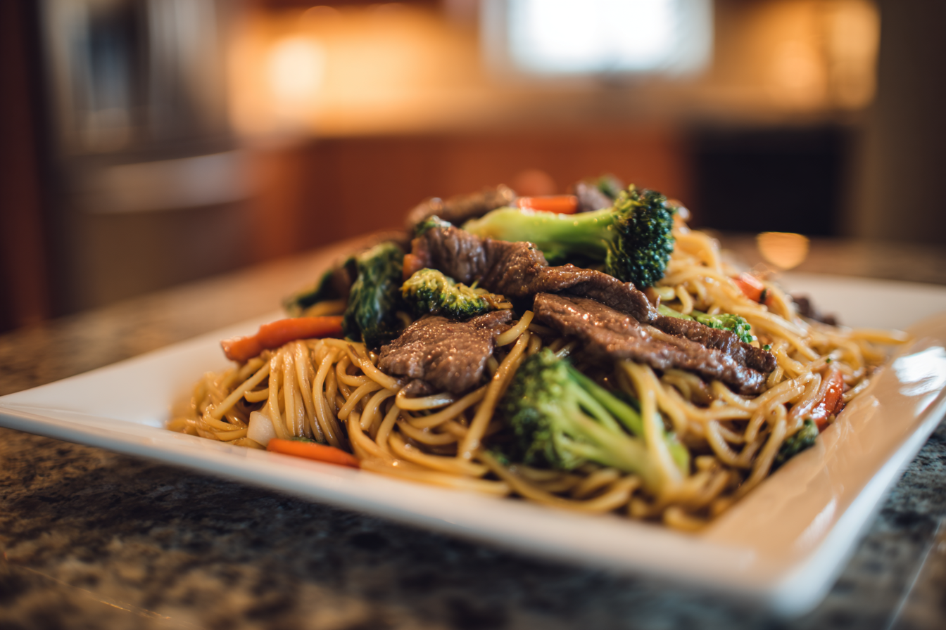 Best Beef and Broccoli Lo Mein Noodles Recipe (Easy Takeout at Home!)
